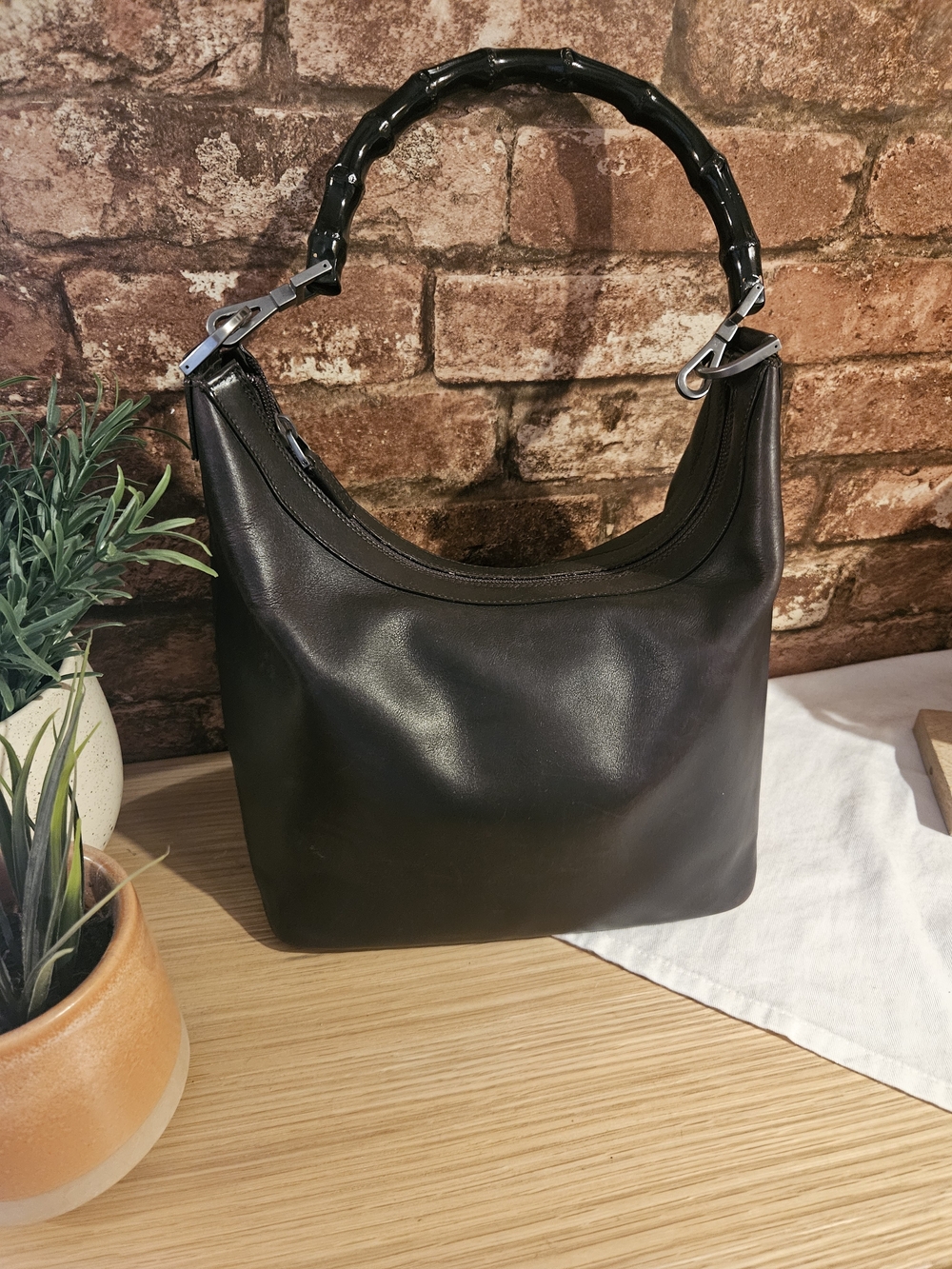 Authentic GUCCI Bamboo Handle Shoulder Bag